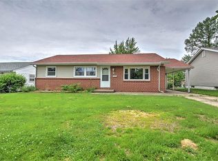 8 E Imboden Dr, Decatur, IL 62521