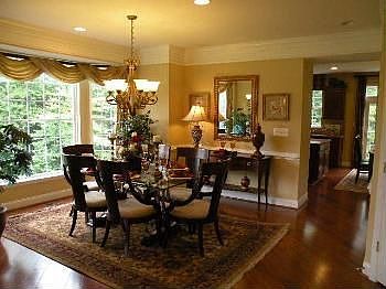 4th image of 21 Carriage Hill Dr