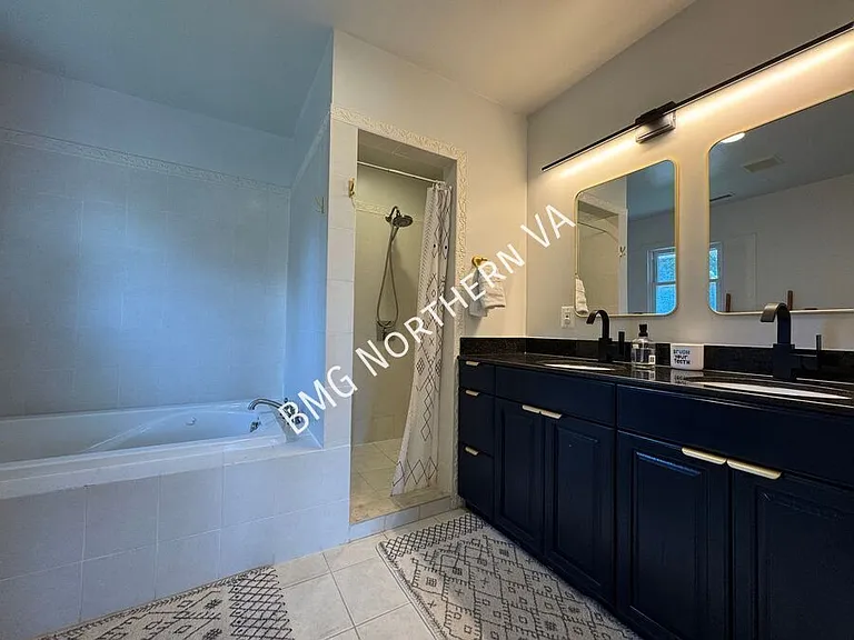 1909 Rollins Dr — Photo 30