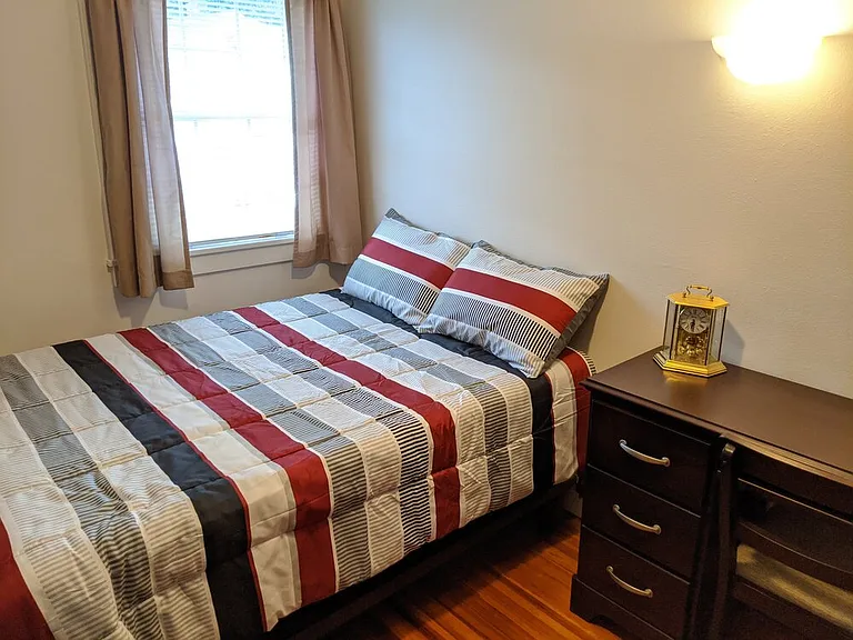 52 Clayton Ave — Photo 15