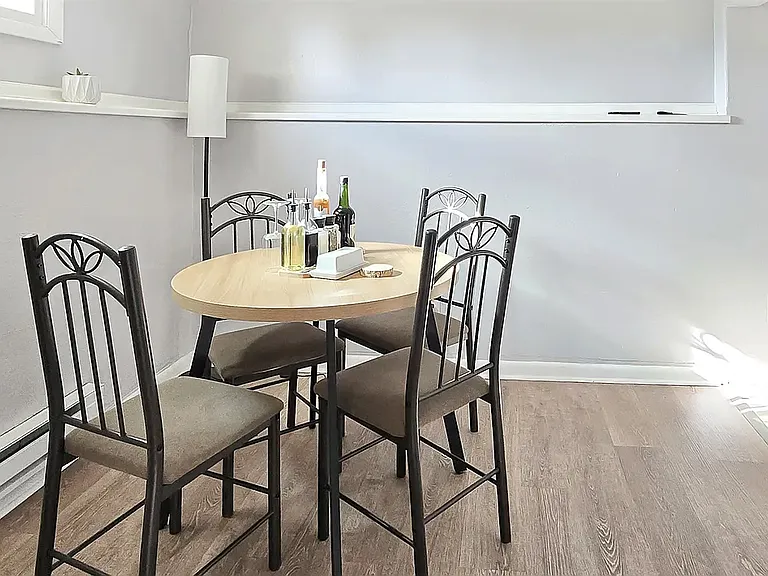 207 Russell St #B — Photo 3