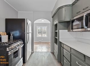 1463 7th St E, Saint Paul, MN 55106