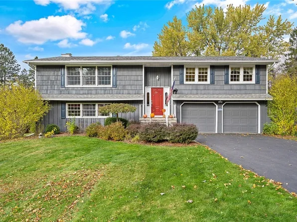 4598 Red Fox Dr, Manlius, NY 13104