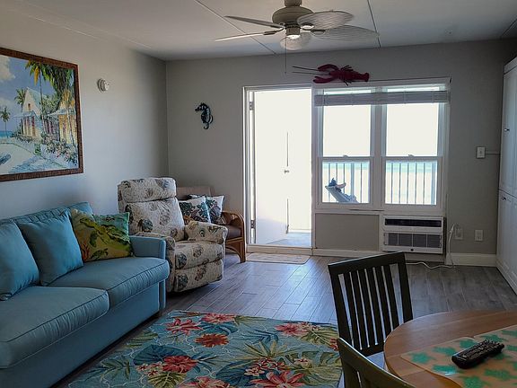 4th image of 3727 S Atlantic Ave Unit 212