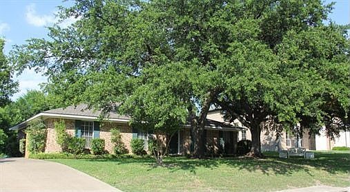 1st image of 601 Scenic Dr