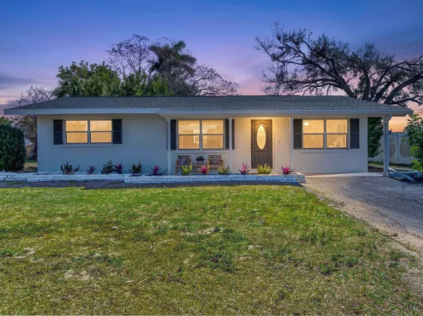 341 61st St W, Bradenton, FL 34209