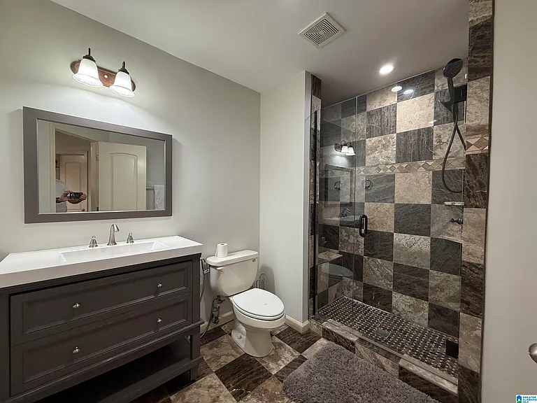 2304 Arbor Glenn — Photo 22