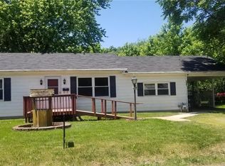 645 N 38th St, Belleville, IL