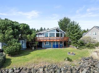 326 Harbor View Loop SE, Ocean Shores, WA