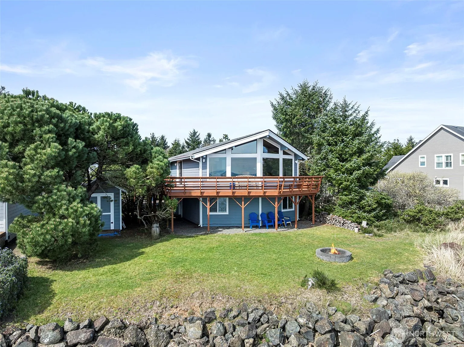 326 Harbor View Loop SE photo 1