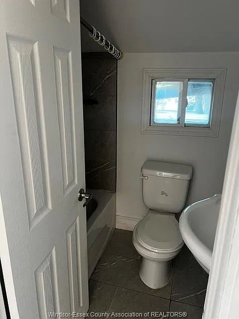 2 bed, $1,600 — Photo 4
