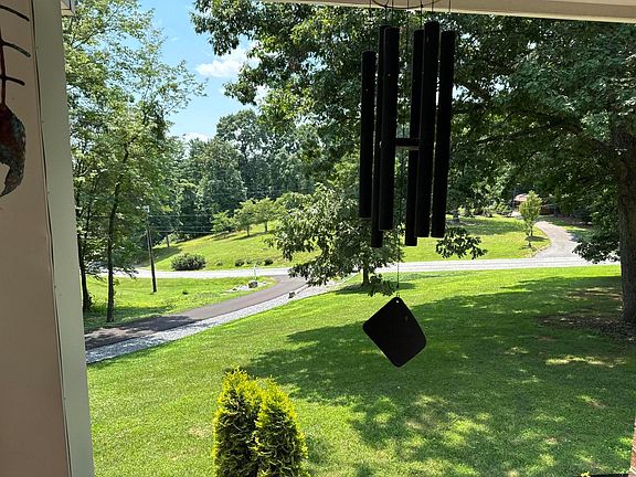 2nd image of 136 Sherwood Dr