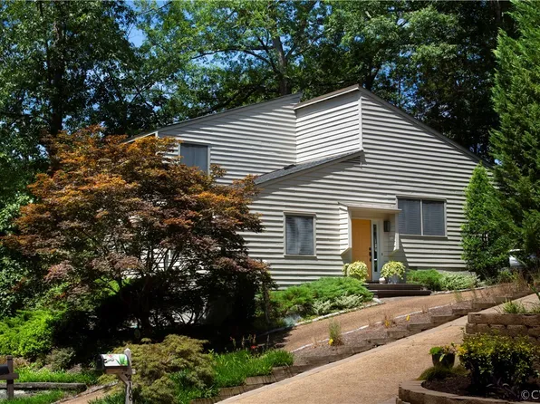 2104 Rocky Point Pkwy, Henrico, VA 23238