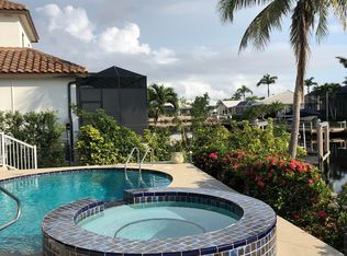 231 Seahorse Ct, Marco Island, FL 34145