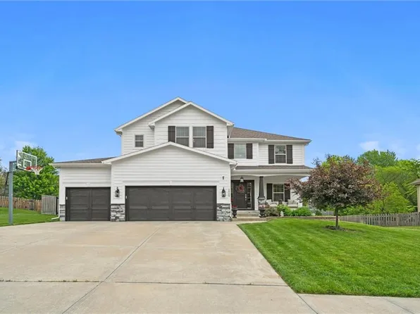 1509 Northpoint Dr, Liberty, MO 64068