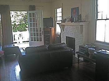 4th image of 2315 Burdette