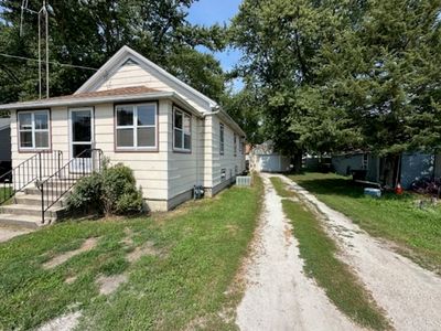 123 Merchants St, Essex, IL, 60935