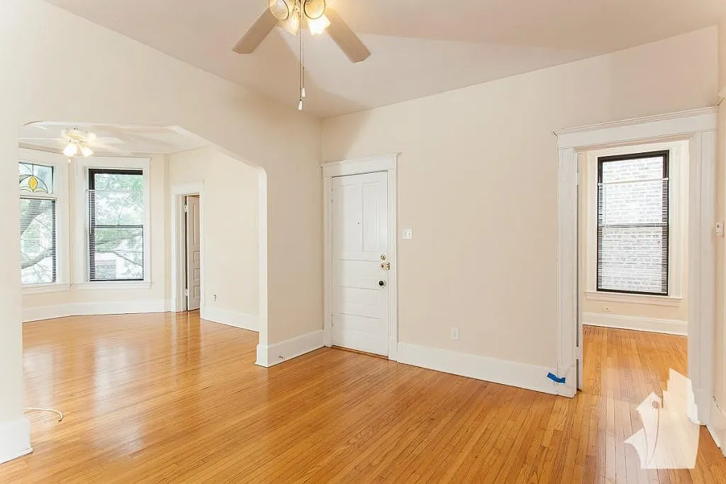 2 bed, 1.0 bath, 655 sqft, $3,850 — Photo 3