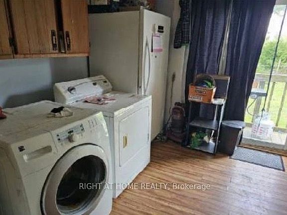 4th image of 12 Circle Dr