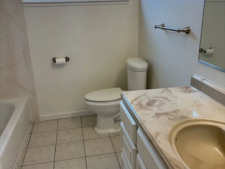 15 E Mount Diablo Ave #D — Photo 6