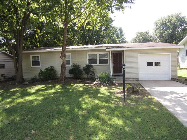 526 E Edgewood_10012019
