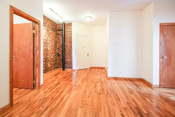 Rented by MySpaceNYC | media 9