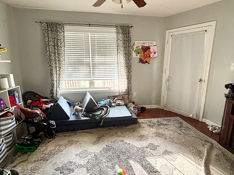 499 Dinali Dr — Photo 13