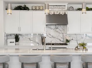 2755 Santa Fiora Dr, Corona, CA 92882