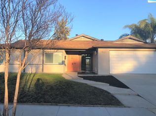 9437 Pebble Beach Dr, Santee, CA 92071