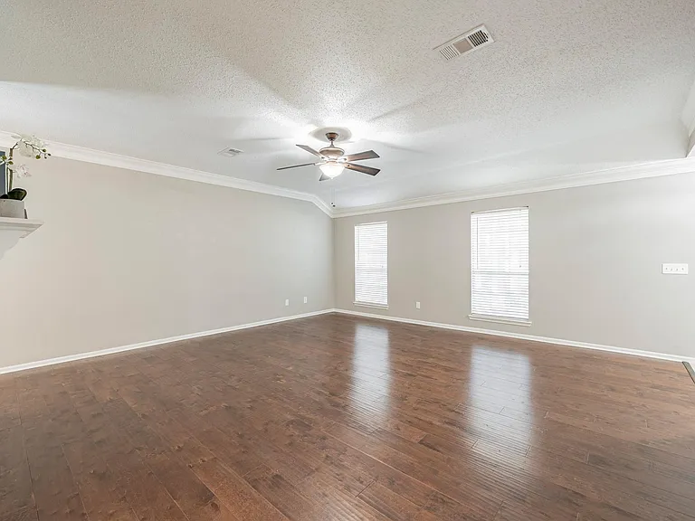 23 E Stony Bridge Cir — Photo 10