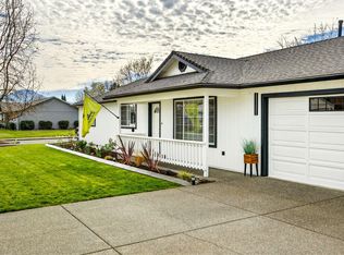 934 Pittview Ave, Central Point, OR 97502