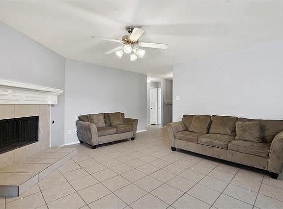 4th image of 9913 Laurel Cherry Dr