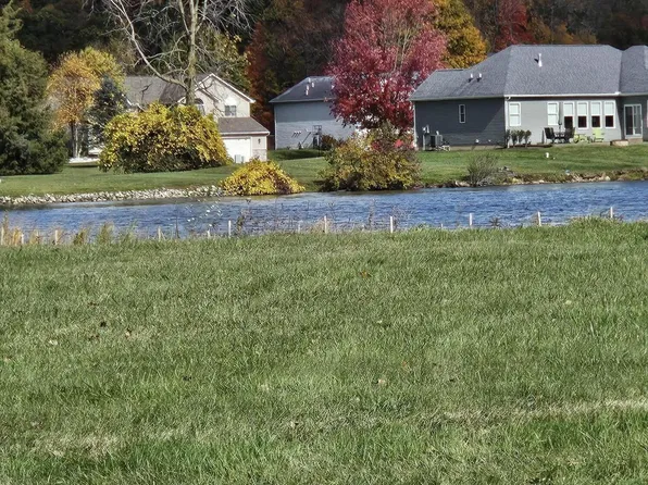 Castlebar Ln, Onsted, MI 49265