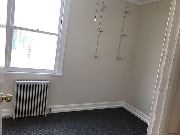4th image of 67 Hudson Ave