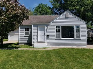 716 25th St SE, Cedar Rapids, IA 52403