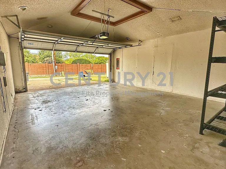 205 Glenwood Dr — Photo 18
