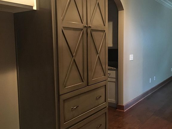 Kitchen Cabinet
