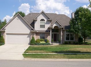 532 Castlebury Dr, Saline, MI 48176