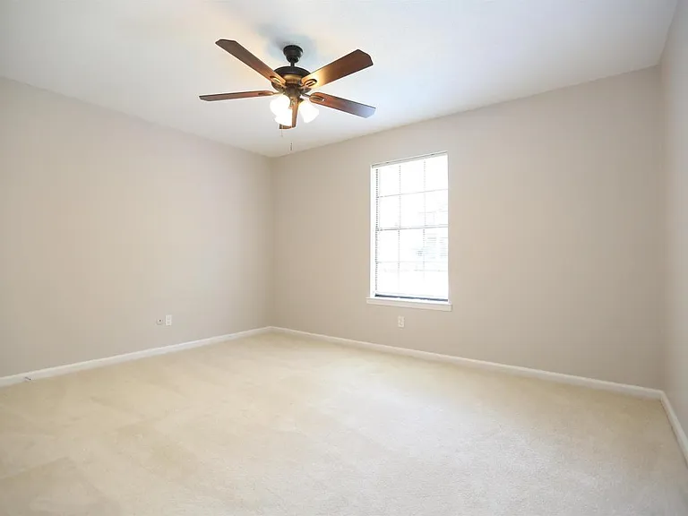 12406 Colleen Dr — Photo 26