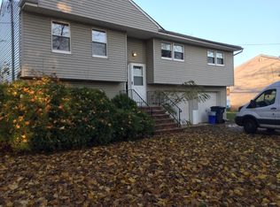 1441 Seminole Rd, North Brunswick, NJ 08902