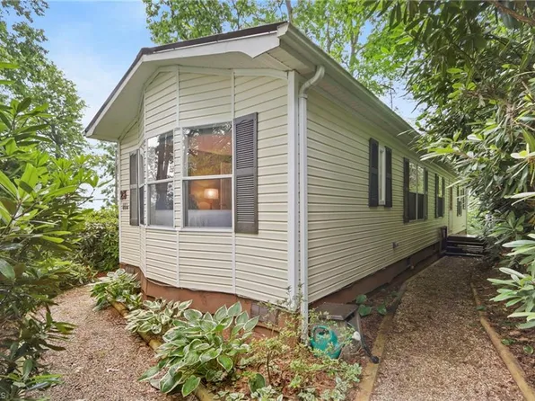 130 Wellsite Ct, Boone, NC 28607