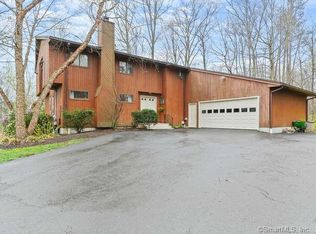 662 Derby Milford Rd, Orange, CT 06477