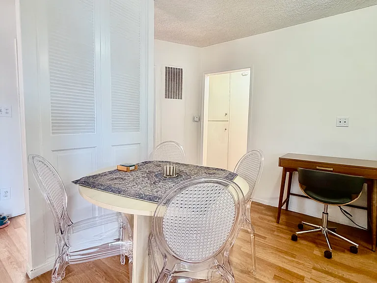 3724 Kelton Ave #3-2 — Photo 20