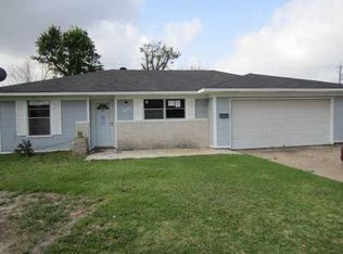 2025 Angelle Dr, Port Arthur, TX 77642