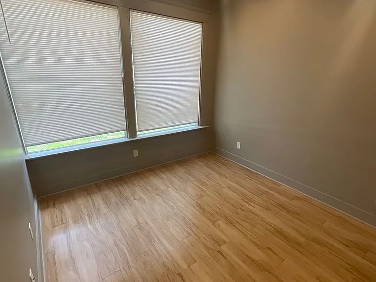 425 N Walnut St — Photo 49