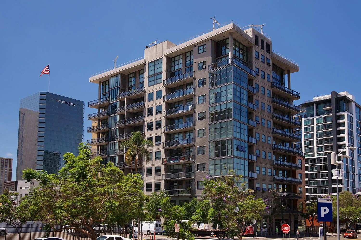 1 bed, 873 sqft, $3,100 — Photo 1