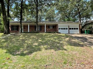 3010 Charter Oak Dr, Little Rock, AR 72227