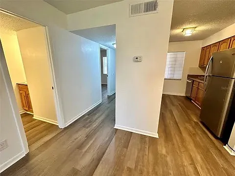2 bed, 1.5 bath, 936 sqft, $1,650 — Photo 3