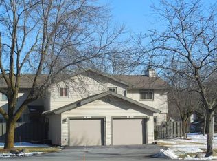 N76W14702 Northpoint Dr, Menomonee Falls, WI 53051