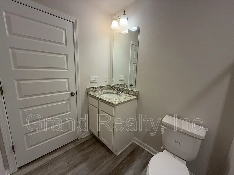 9330 Tara Cir — Photo 16